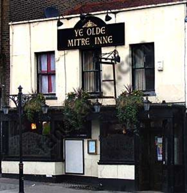 Olde Mitre